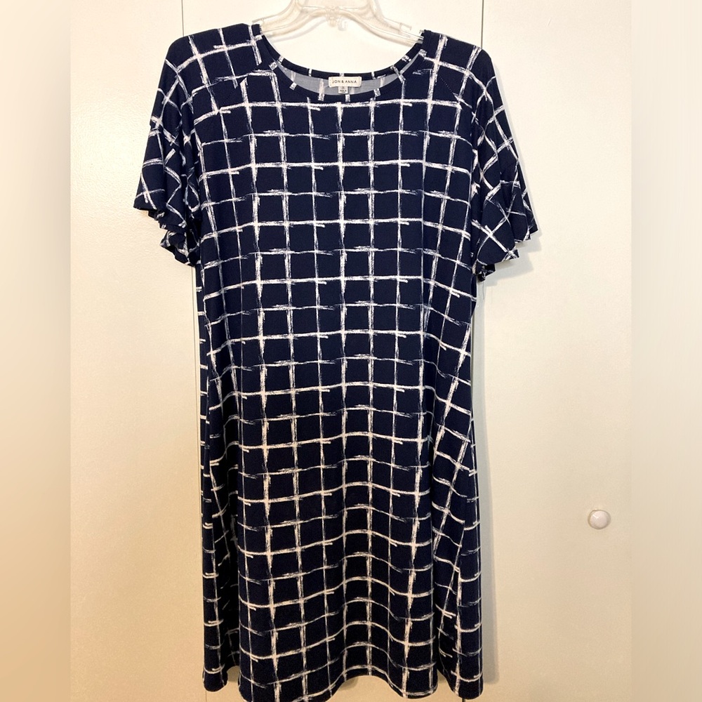 Jon and Anna Blue and White dress with ruffled sleeves, Sz 2X